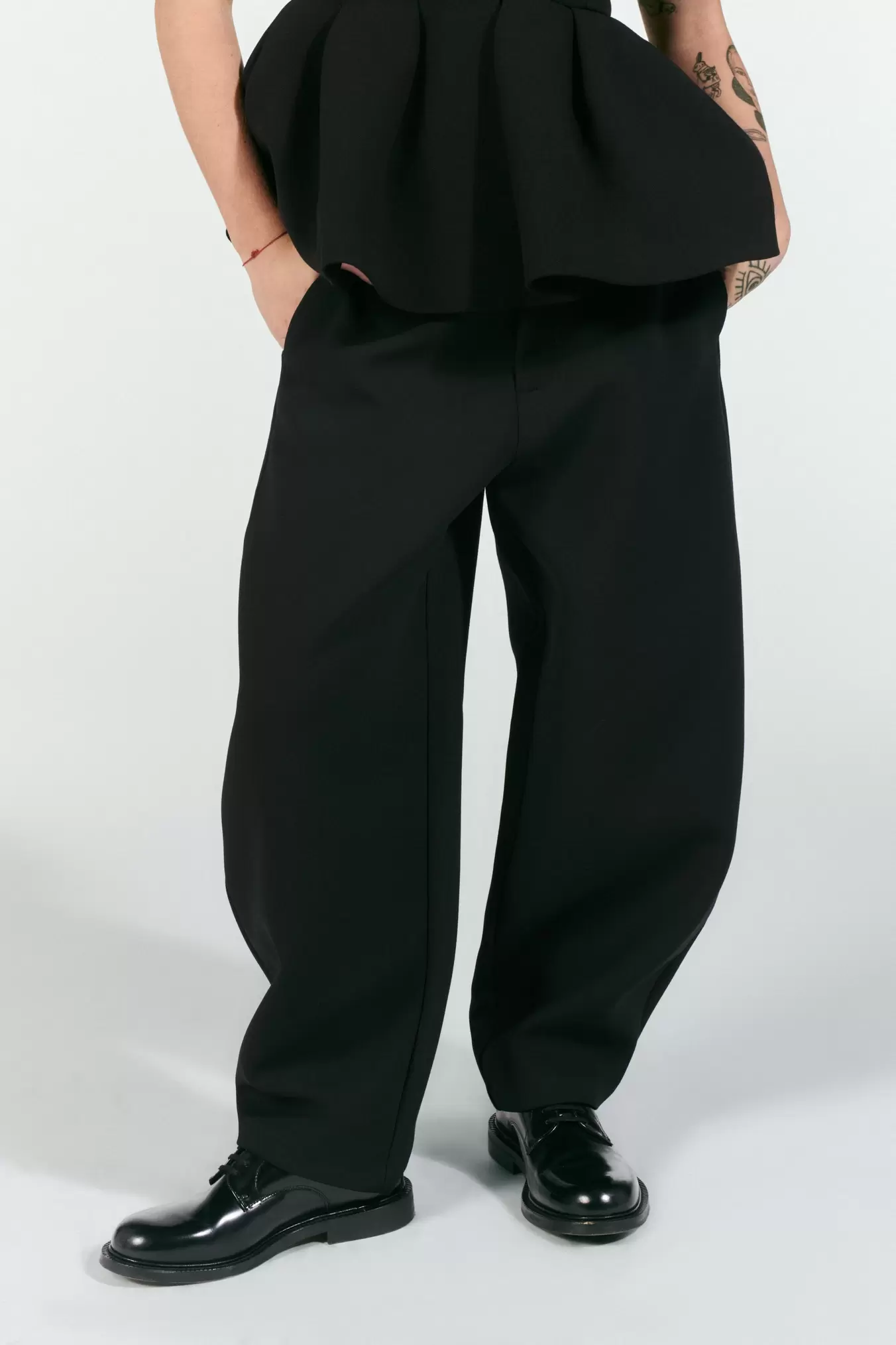 BALLOON ANKLE PANTS offers at $65.9 in ZARA