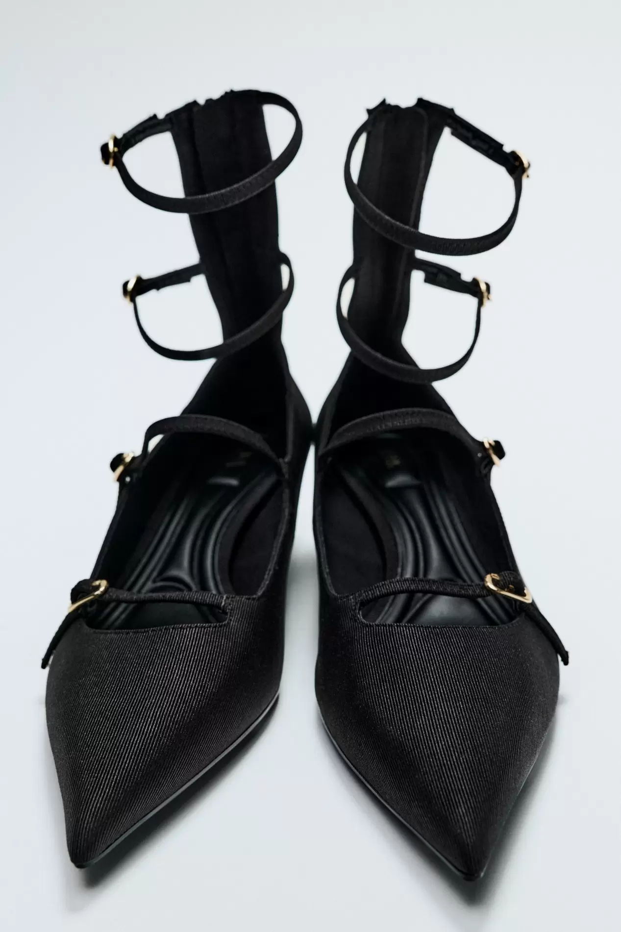 KITTEN HEEL STRAPPY SHOES offers at $59.9 in ZARA