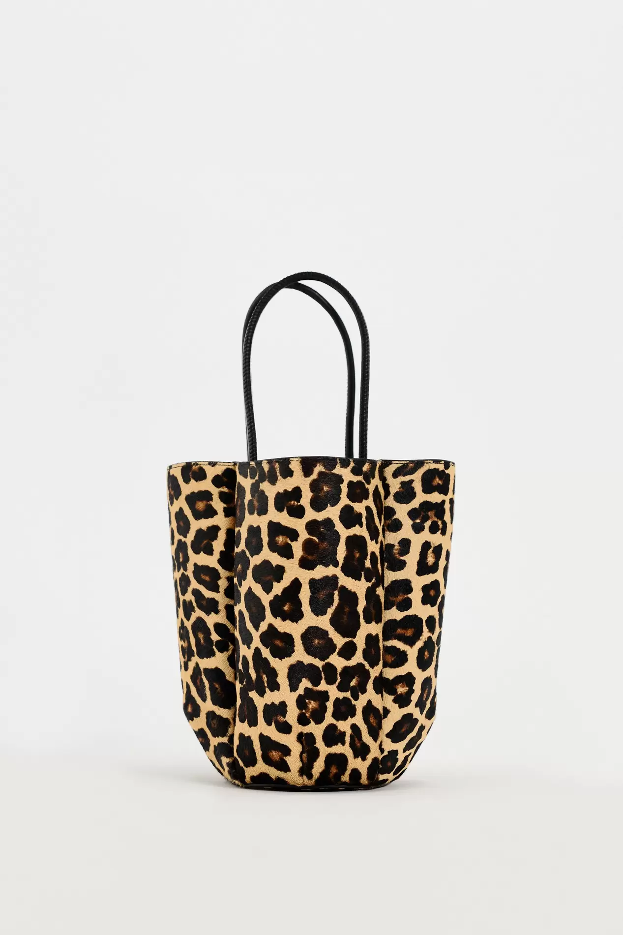 ANIMAL PRINT LEATHER MINI BUCKET BAG offers at $33.8 in ZARA