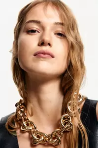 Knot-Detail Chain Necklace offers at $84.99 in H&M