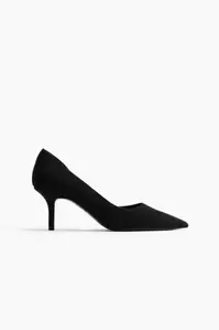 Pumps offers at $34.99 in H&M