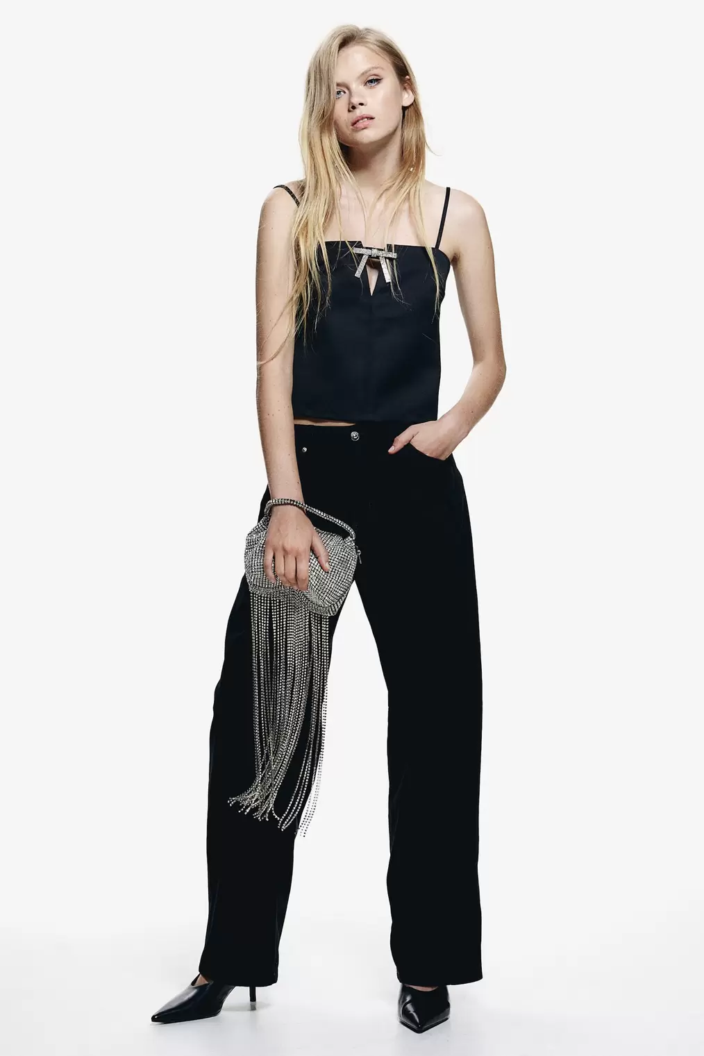 Barrel-Leg Twill Pants offers at $29.99 in H&M