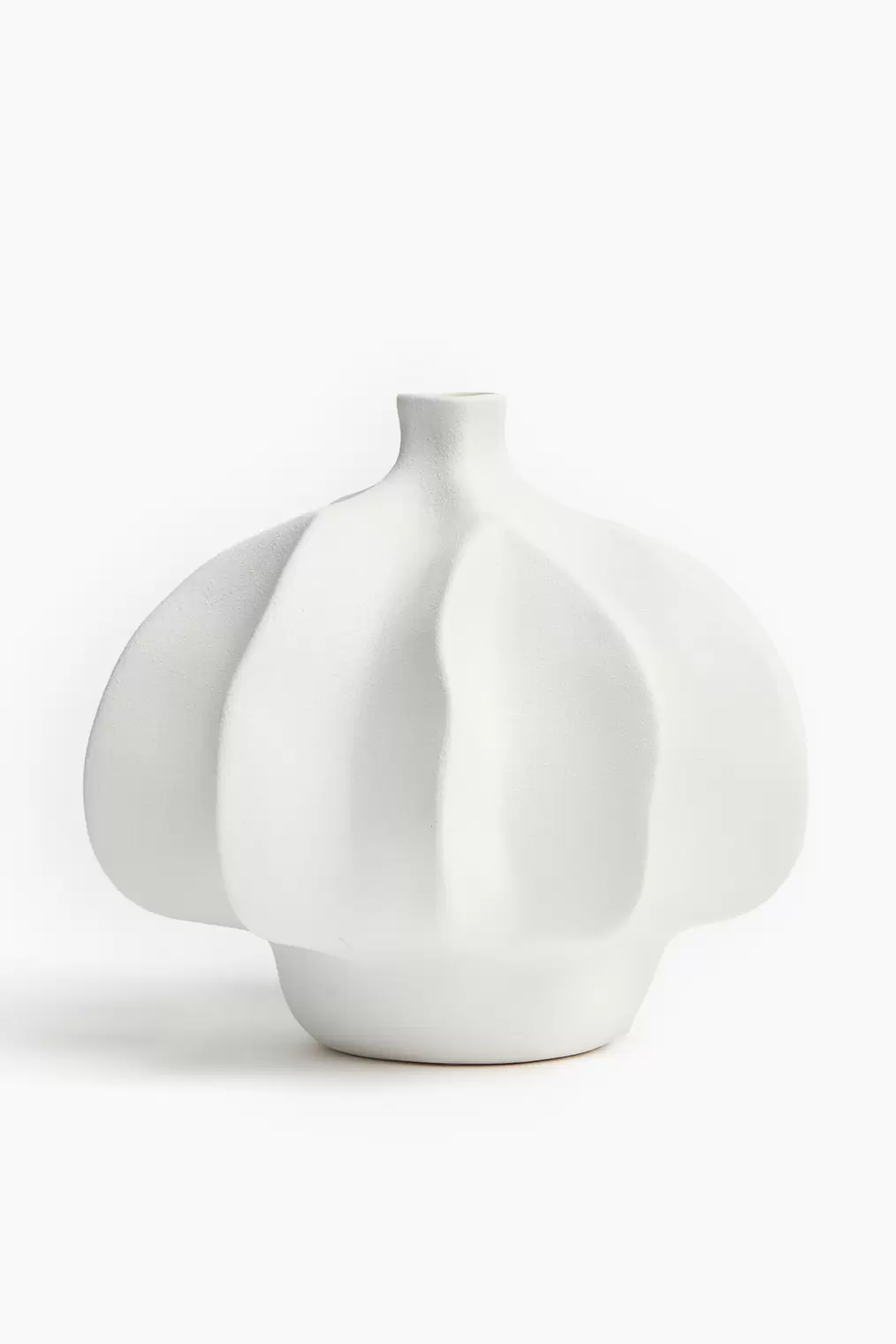 Stoneware Vase offers at $29.99 in H&M