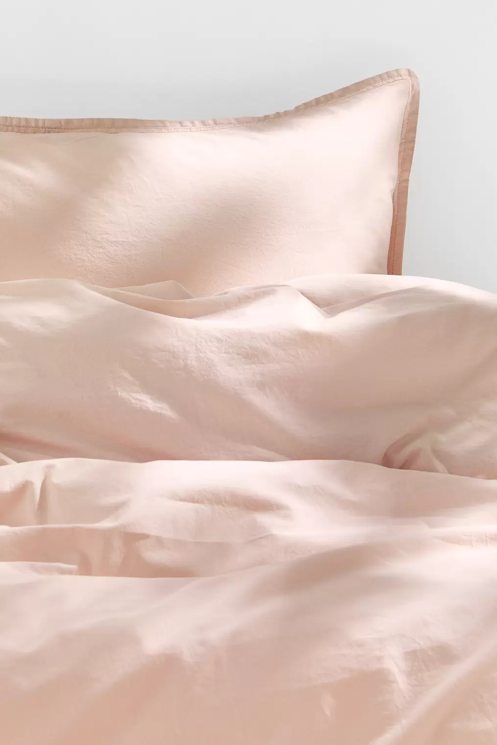 Washed Cotton Twin Duvet Cover Set offers at $49.99 in H&M