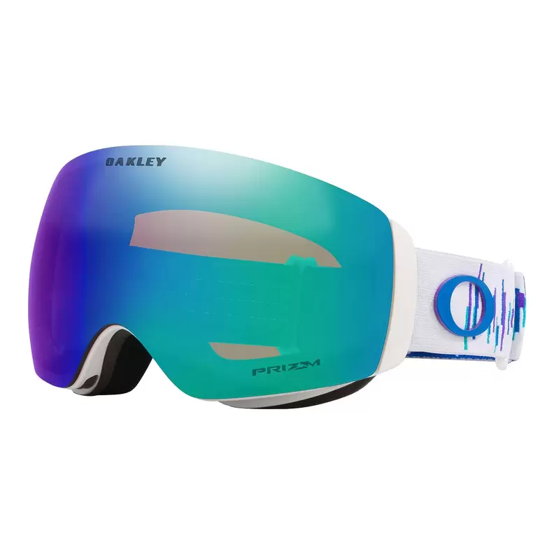 Oakley Flight Deck™ Women's Ski & Snowboard Goggles 2024 offers at $198.97 in Sport Chek