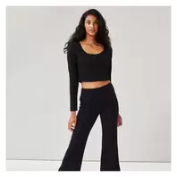 Active Cropped Long Sleeve Top offers at $19.94 in Joe Fresh