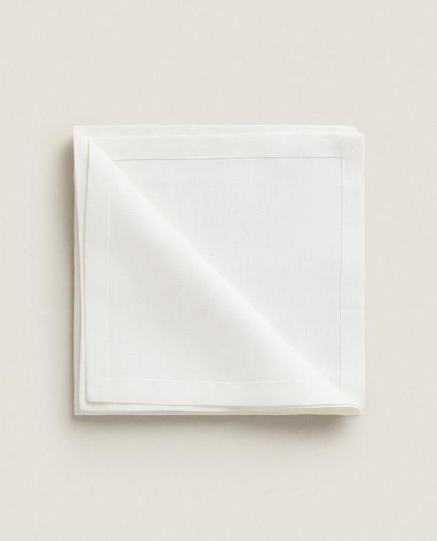 BASIC LINEN NAPKIN (PACK OF 2) offers at $29.9 in ZARA HOME