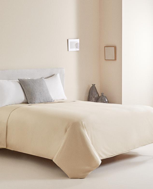 (180 THREAD COUNT) PERCALE DUVET COVER offers at $45.9 in ZARA HOME