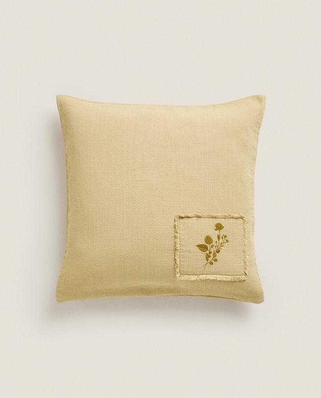 THROW PILLOW COVER WITH FLORAL EMBROIDERY offers at $45.9 in ZARA HOME