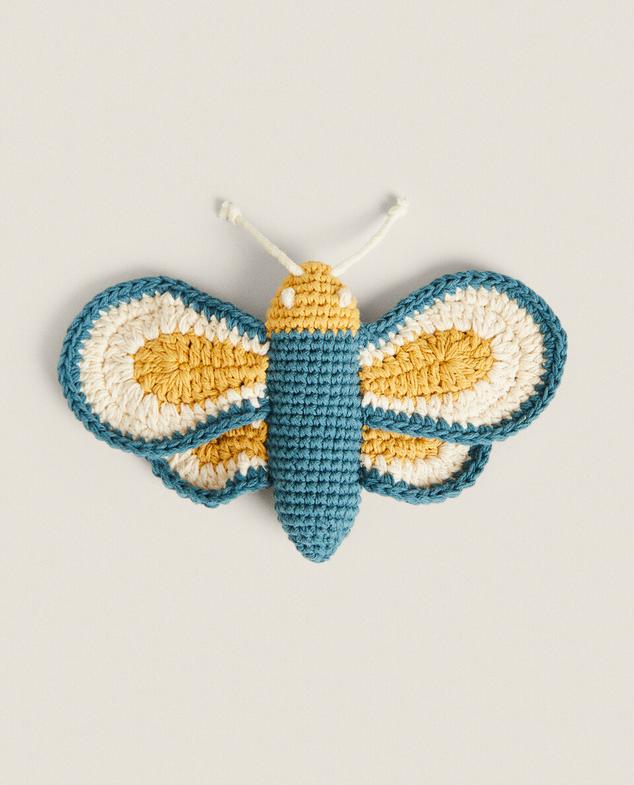 BUTTERFLY CROCHET BALL TOY offers at $22.9 in ZARA HOME