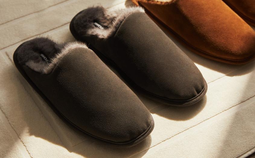 COZY LEATHER SLIPPERS offers at $35.9 in ZARA HOME