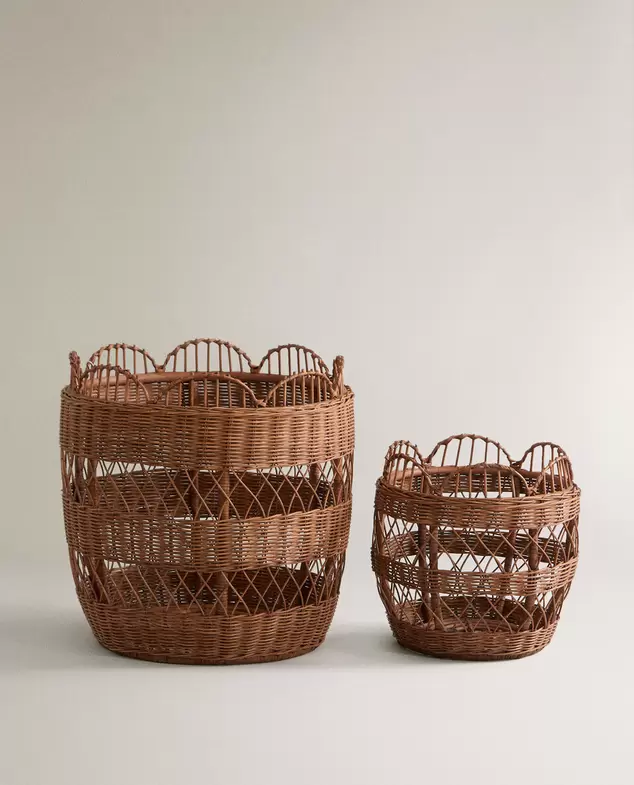 SCALLOPED RATTAN BASKET offers at $79.9 in ZARA HOME