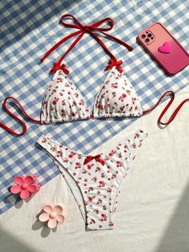 Floral Print Swimsuit Set With Bowknot Decor, Separated Top And Bottom offers at $13.49 in SheIn