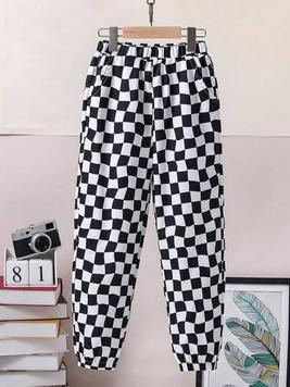 SHEIN Tween Boy Checkerboard Print Elastic Waist Pants offers at $7 in SheIn