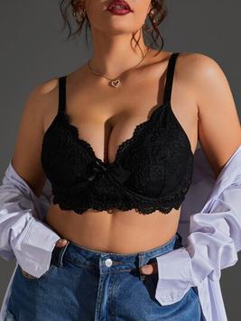 Plus Floral Lace Underwire Bra offers at $7 in SheIn