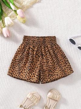 Young Girl Woven Loose Fit Casual Shorts In Floral Print offers at $6.99 in SheIn