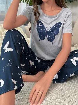 Butterfly Print Tee & Pants PJ Set offers at $11.89 in SheIn