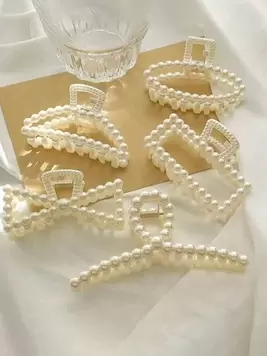 5pcs Elegant Pearl Decor Hair Clips, Hair Claw & Back Clip, Hair Accessories Accessories offers at $1.93 in SheIn