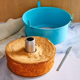 Tube Cake Pan offers at $42.5 in Pampered Chef