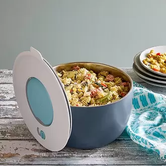 On-the-Go 5-qt. (4.7-L) Serving Bowl offers at $115 in Pampered Chef