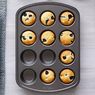 Muffin Pan offers at $22 in Pampered Chef