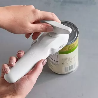 Smooth-Edge Can Opener offers at $25 in Pampered Chef