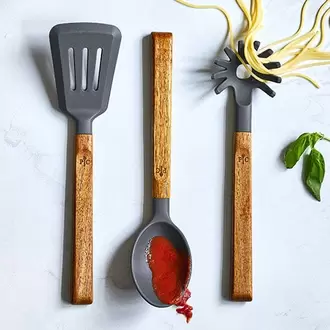 Silicone & Wood Utensil Set offers at $33.6 in Pampered Chef