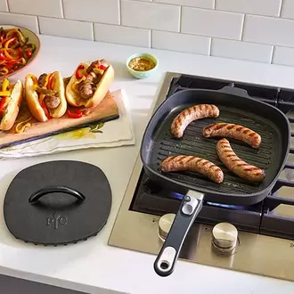 Nonstick Grill Pan & Press Set offers at $252 in Pampered Chef