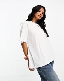 ASOS DESIGN oversized t-shirt in white offers at $17.99 in Asos