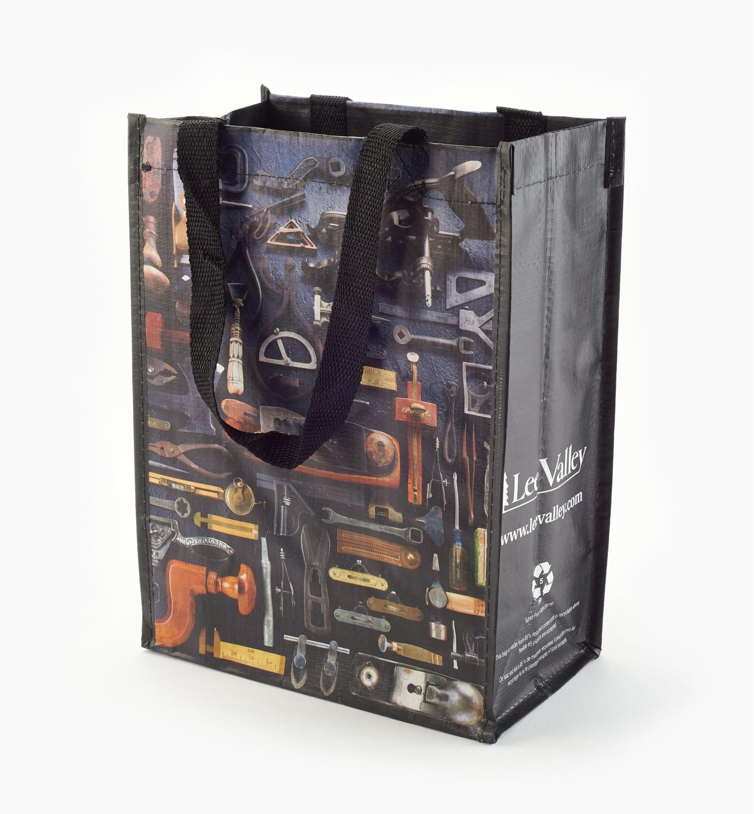 Lee Valley Woodworking-Print Shopping Bags offers at $2 in Lee Valley Tools