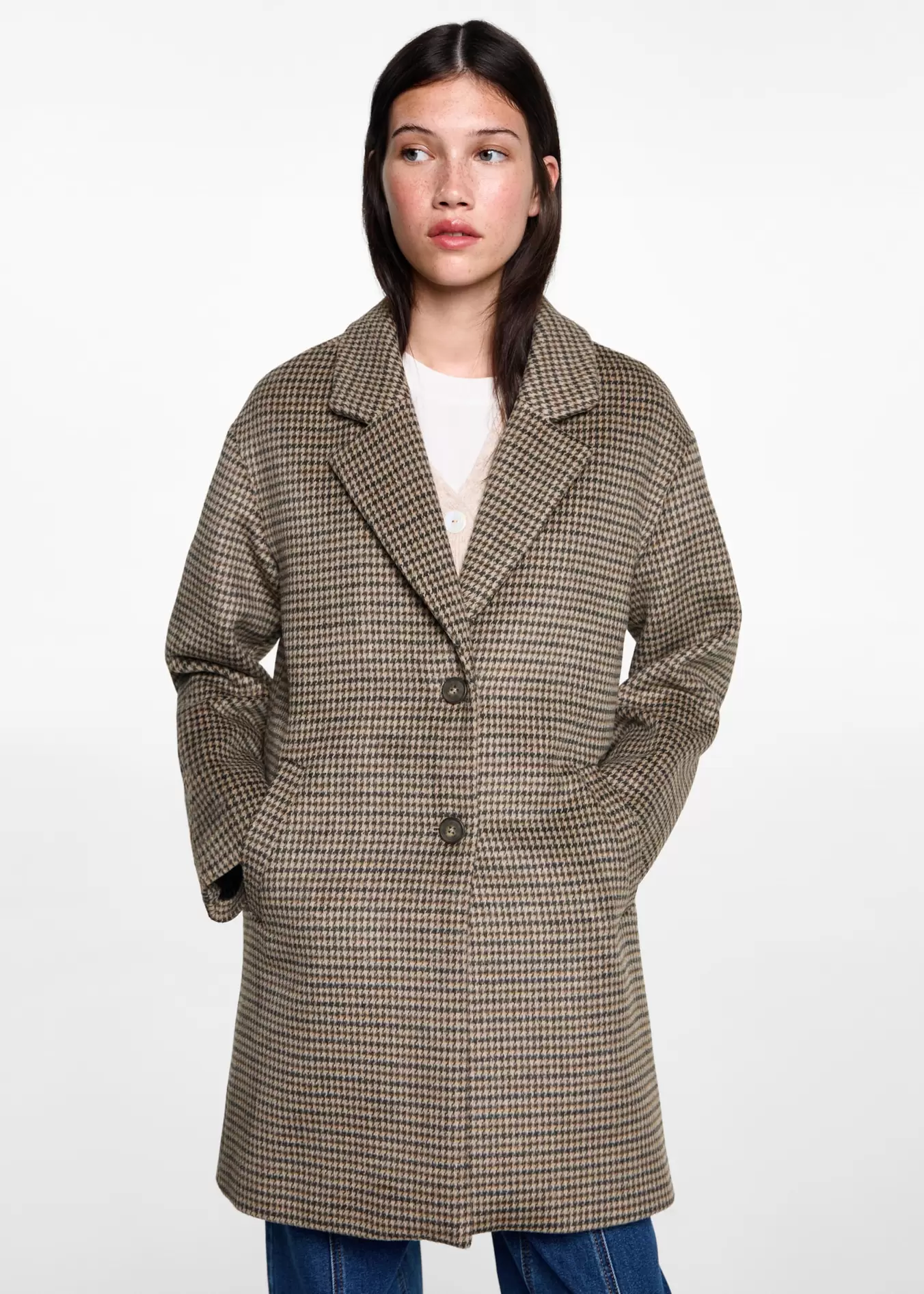 Houndstooth coat offers at $139.99 in Mango