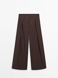 Wide-leg poplin trousers with pleated detail - Limited Edition offers at $279 in Massimo Dutti
