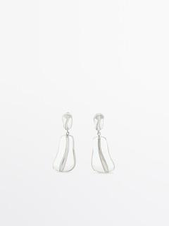 Earrings with piece detail - Limited Edition offers at $79.9 in Massimo Dutti
