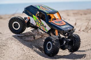 Litehawk Big Tom Triple 4 R/C Vehicle with Extra Battery offers at $95.99 in Mastermind Toys
